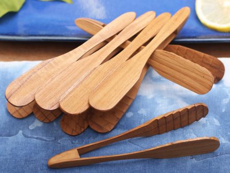 Easy Service Handcrafted Teak Wood Tongs from Bali (Set of 6) Online Sale