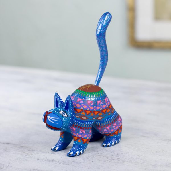 Blue Cat Greeting Mexican Alebrije Cat Sculpture For Cheap