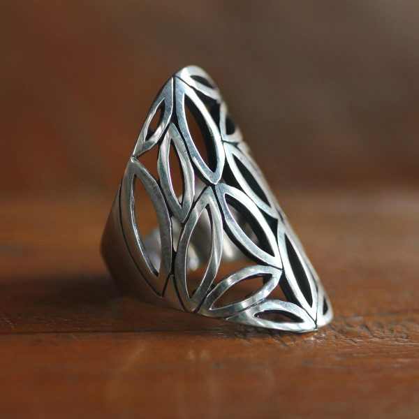 Bamboo Breeze Sterling silver cocktail ring Fashion