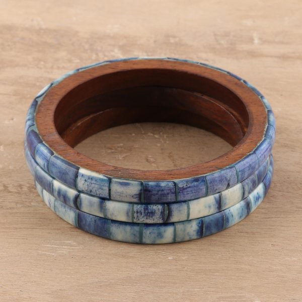 Blue Saga Blue Bone and Mango Wood Bangle Bracelets (Set of 3) For Discount